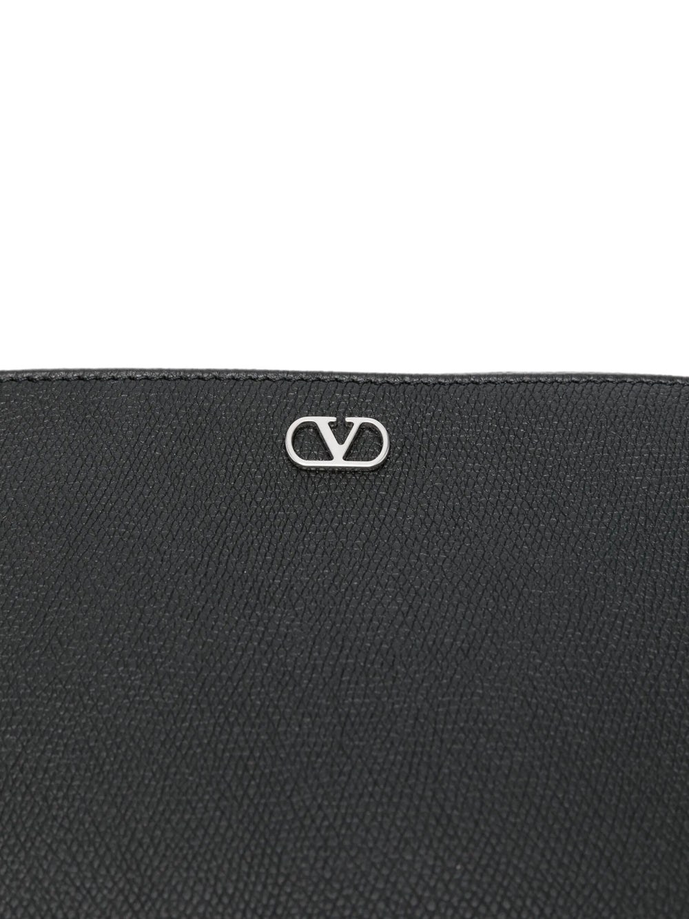 Valentino Garavani Men Valentino Garavani Vlogo Signature Grainy Calfskin Pouch VALENTINO GARAVANI