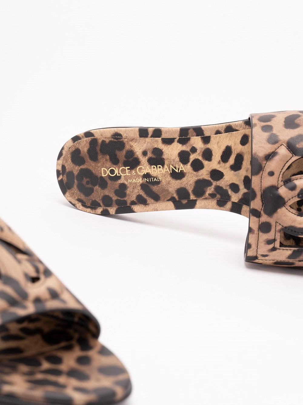 Dolce & Gabbana Women Sliders With `Dg` Logo DOLCE & GABBANA