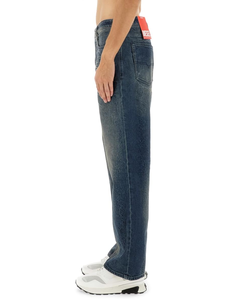 Diesel Men "2001 D-Macro-Fsg1" Jeans DIESEL