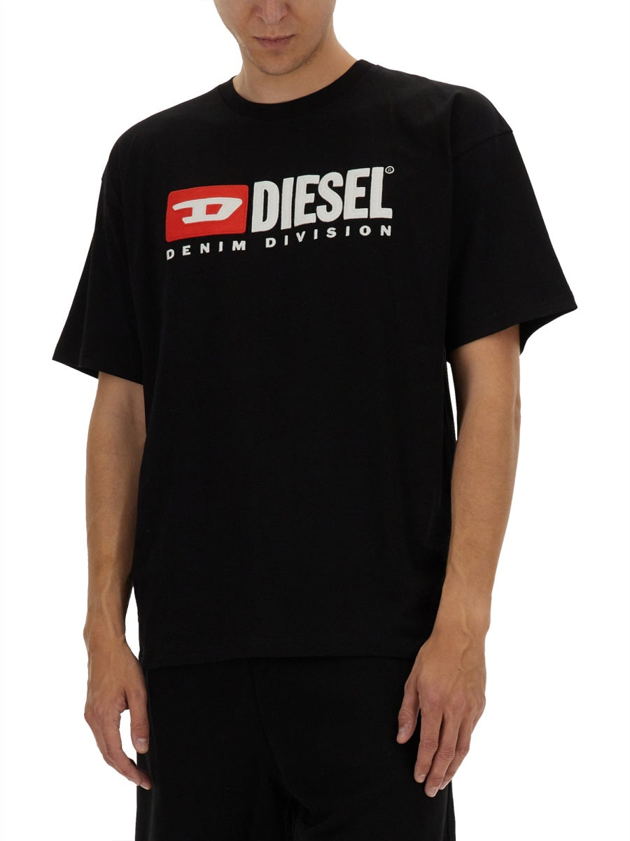 Diesel Men T-Shirt "T-Boxt-Div" DIESEL