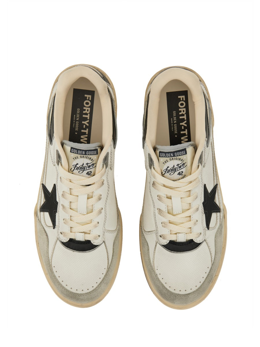 Golden Goose Men "Forty2" Sneaker GOLDEN GOOSE
