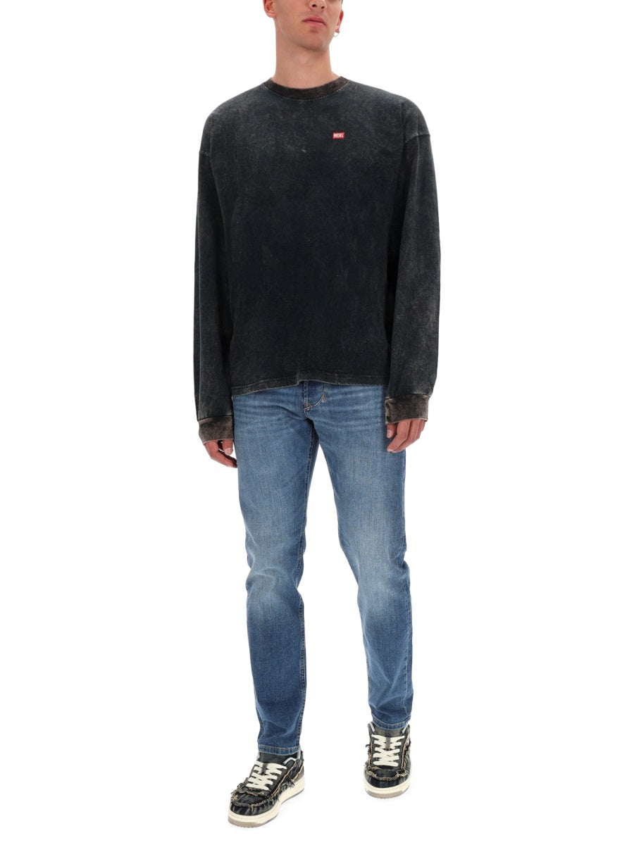 Diesel Men Jeans "1986 Larkee-Beex"
