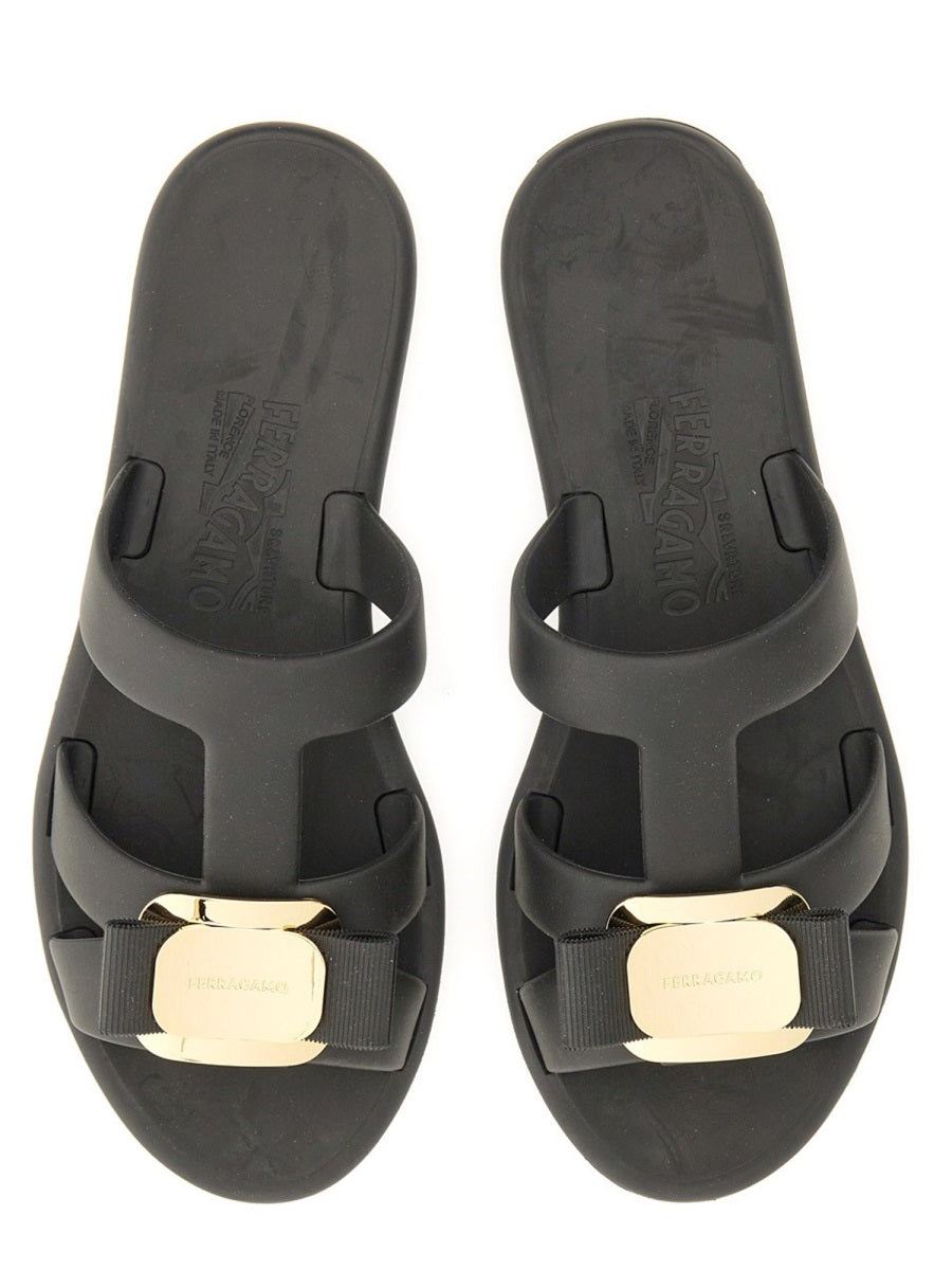 Ferragamo Women Sandalo Slide "New Vara" FERRAGAMO