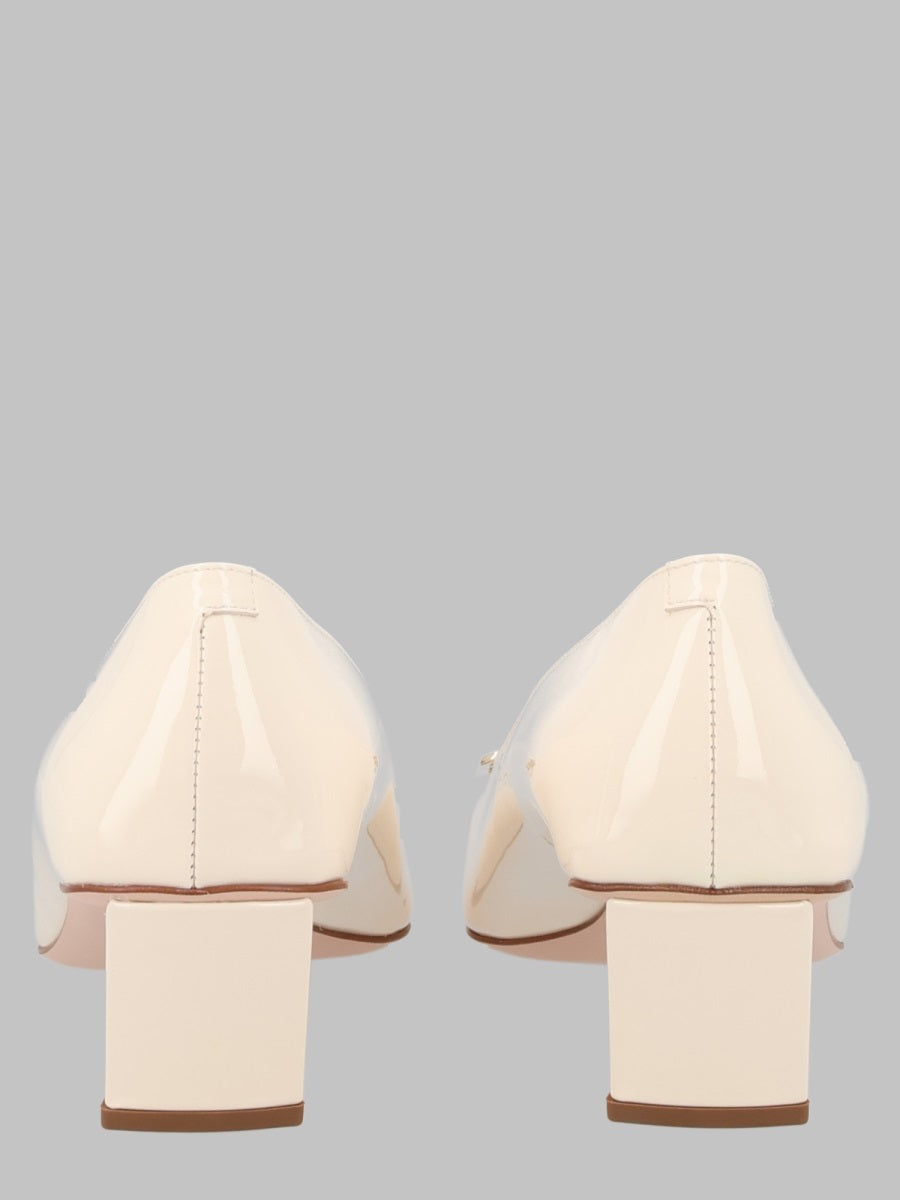 Roger Vivier Women Décolleté "Belle Vivier" In Vernice ROGER VIVIER