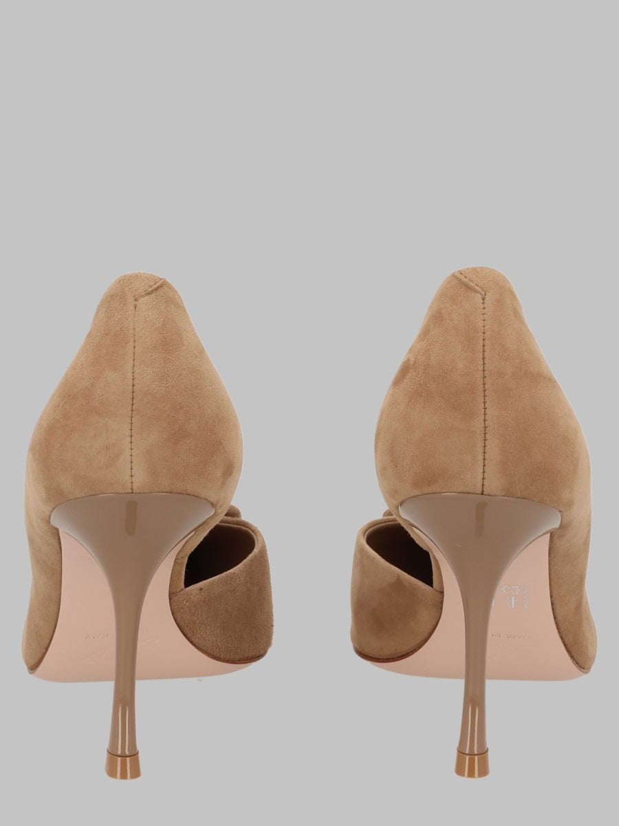 Roger Vivier Women Pump "Viv Ville Dorsay" ROGER VIVIER