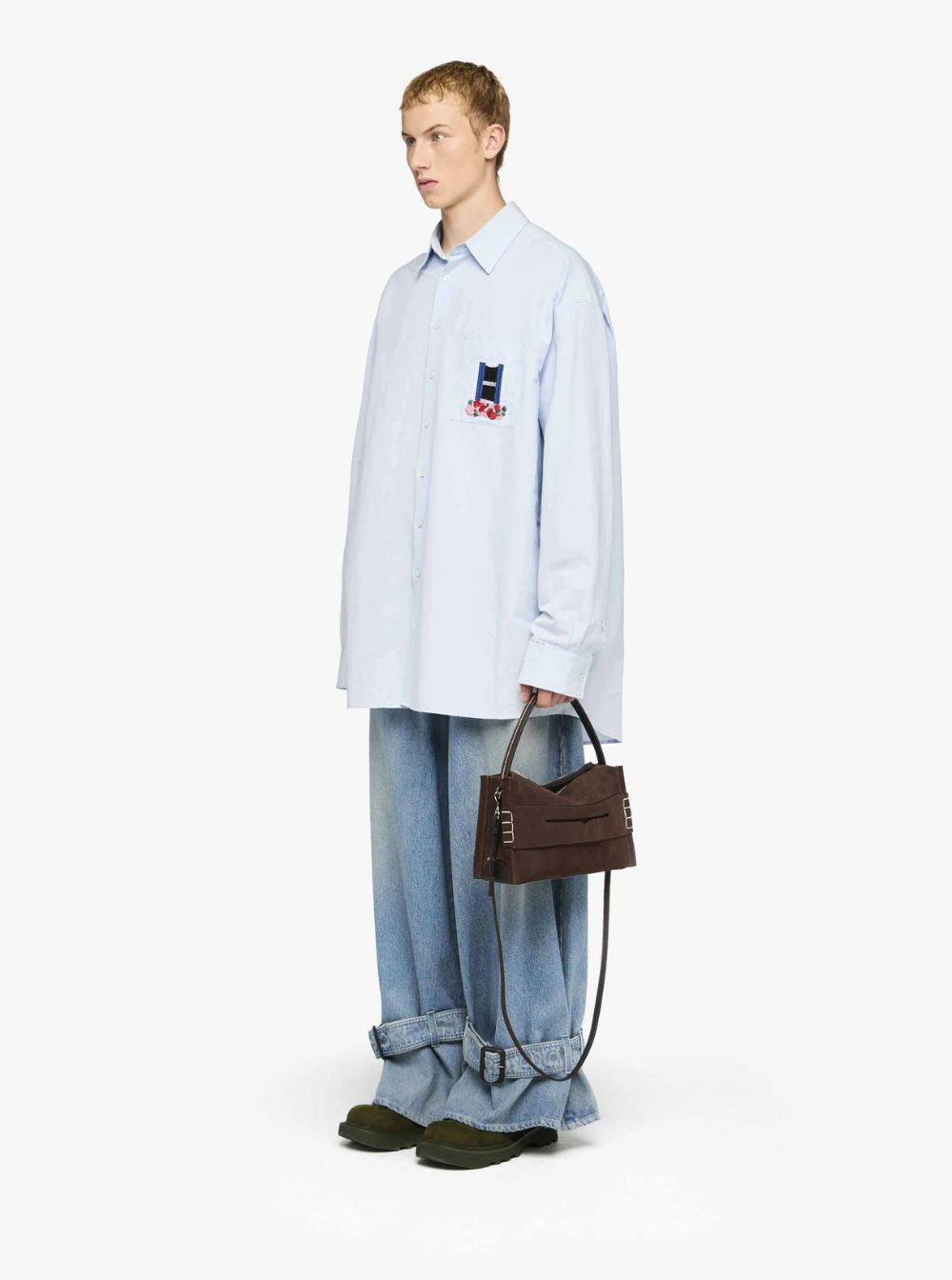 Jw Anderson Men Light Blue Shirt With Classic Collar And Embroidery Detail On Front And Cuff In Linen And Cotton Blend Man J.W. ANDERSON