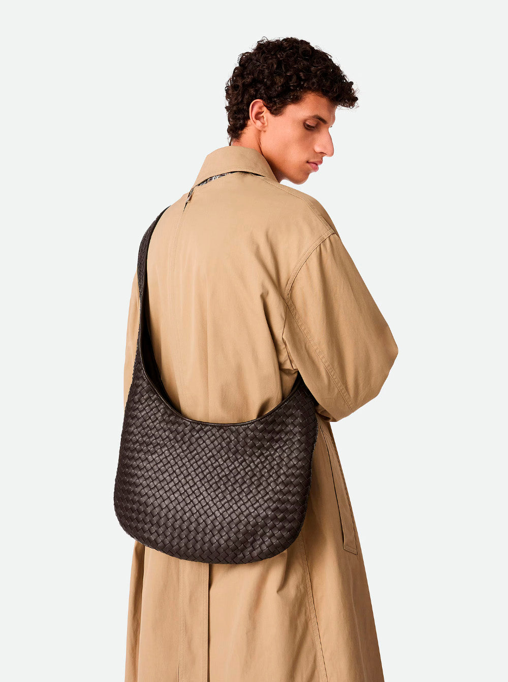Bottega Veneta Men Brown Crossbody Bag With Top Zip Closure And Intrecciato Motif In Leather Man BOTTEGA VENETA