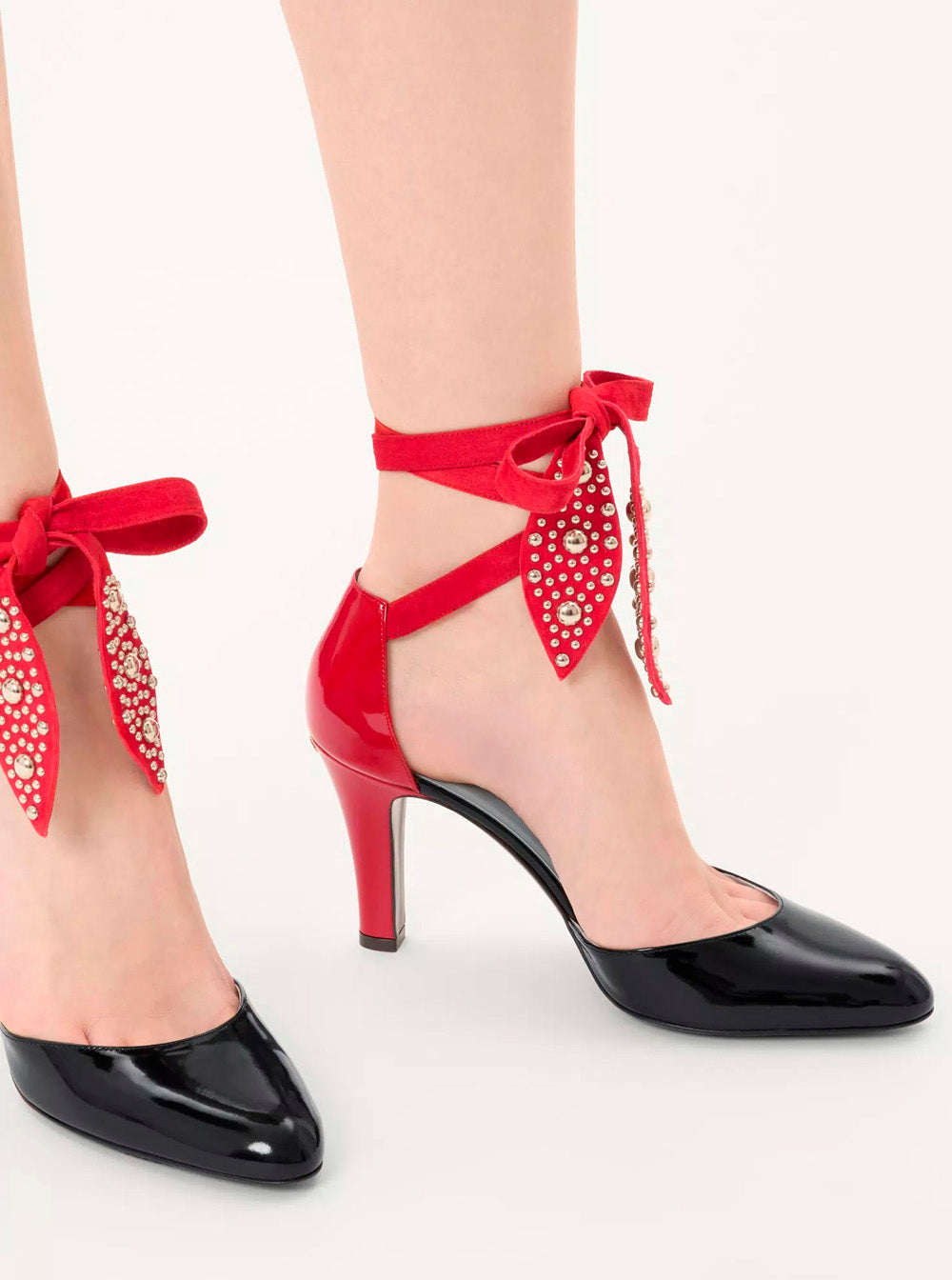 Valentino Garavani Women 'Foliefoliage' Black Pumps Bead Embellishment And Color-Block Design In Leather Woman VALENTINO GARAVANI