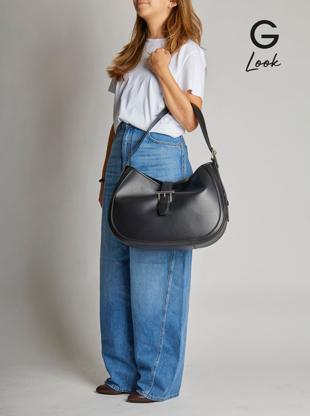 Alexander Mcqueen Women Black Shoulder Bag With Adjustable Shoulder Strap And T Buckle Closure On The Front In Leather Woman ALEXANDER MCQUEEN