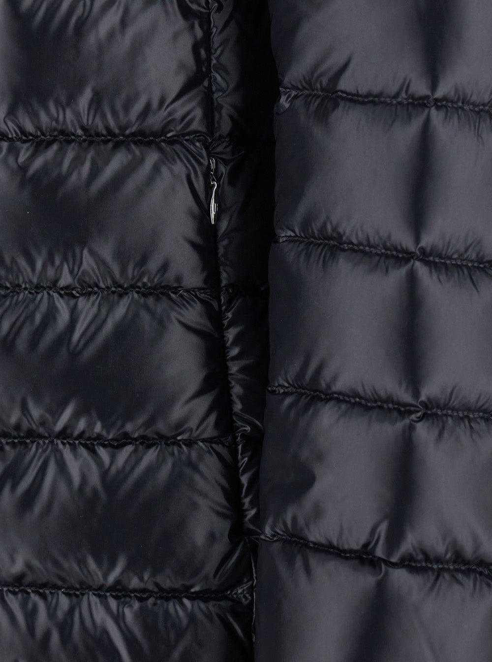 Herno Women Down Jacket With Fixed Hood And Zip Pockets In Black Tech Fabric For Women HERNO