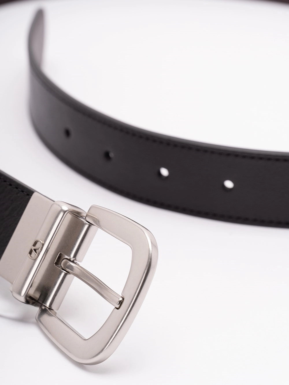 Valentino Garavani Men `Mini Vlogo Signature` Reversible Buckle Belt VALENTINO GARAVANI