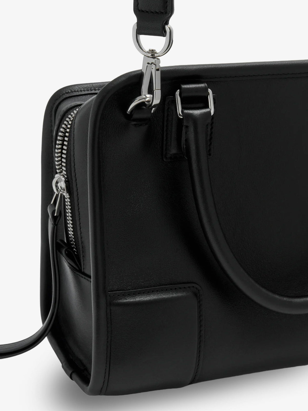 Loewe Women Amazona 180 Leather Handbag LOEWE