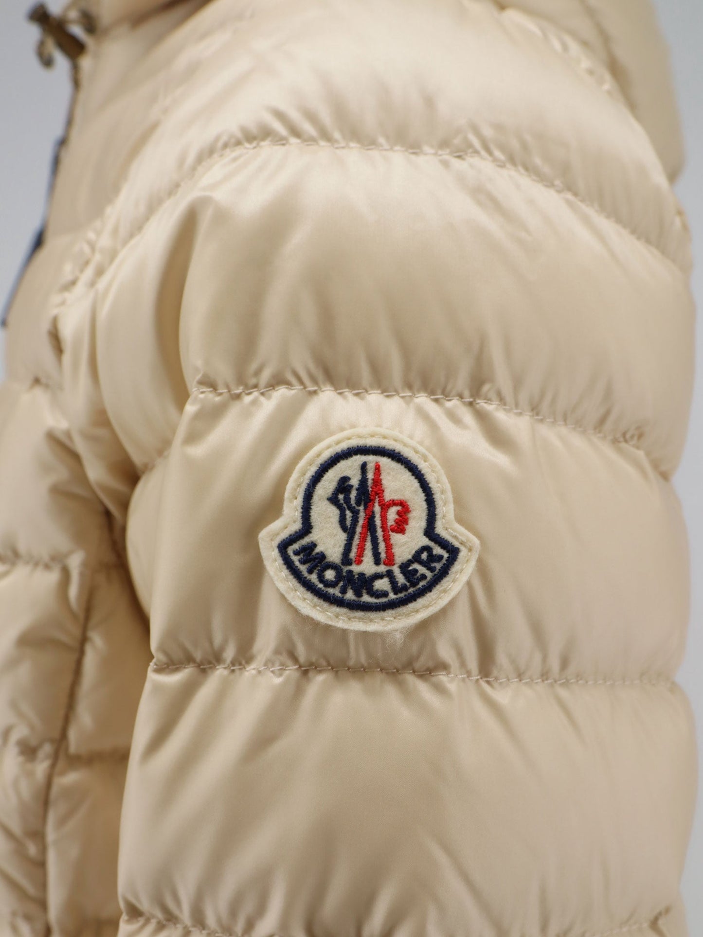 Moncler Women Igelhood Recycled Longue Saison Short Down Jacket MONCLER