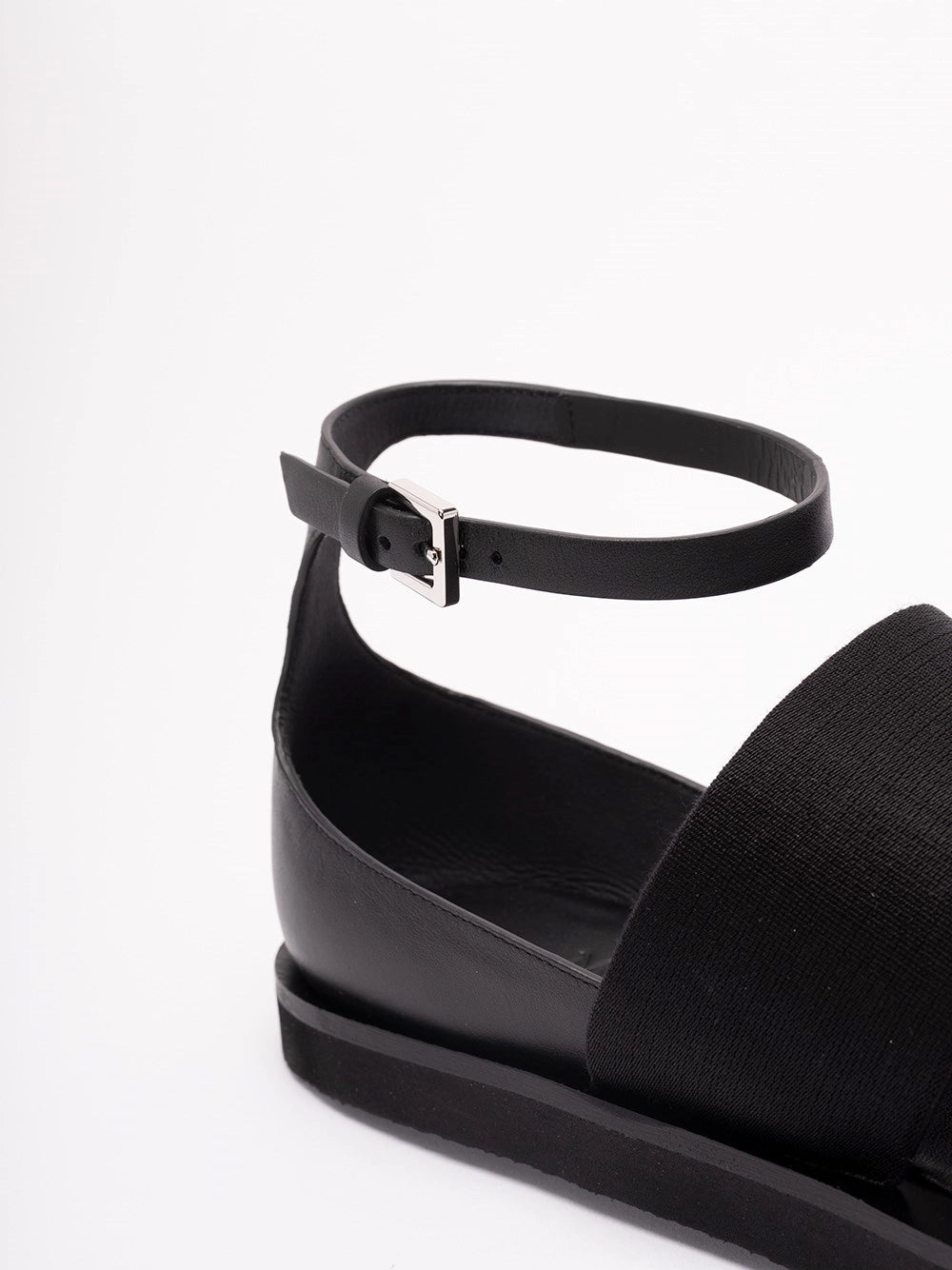 Max Mara Women Leather Flat Sandals