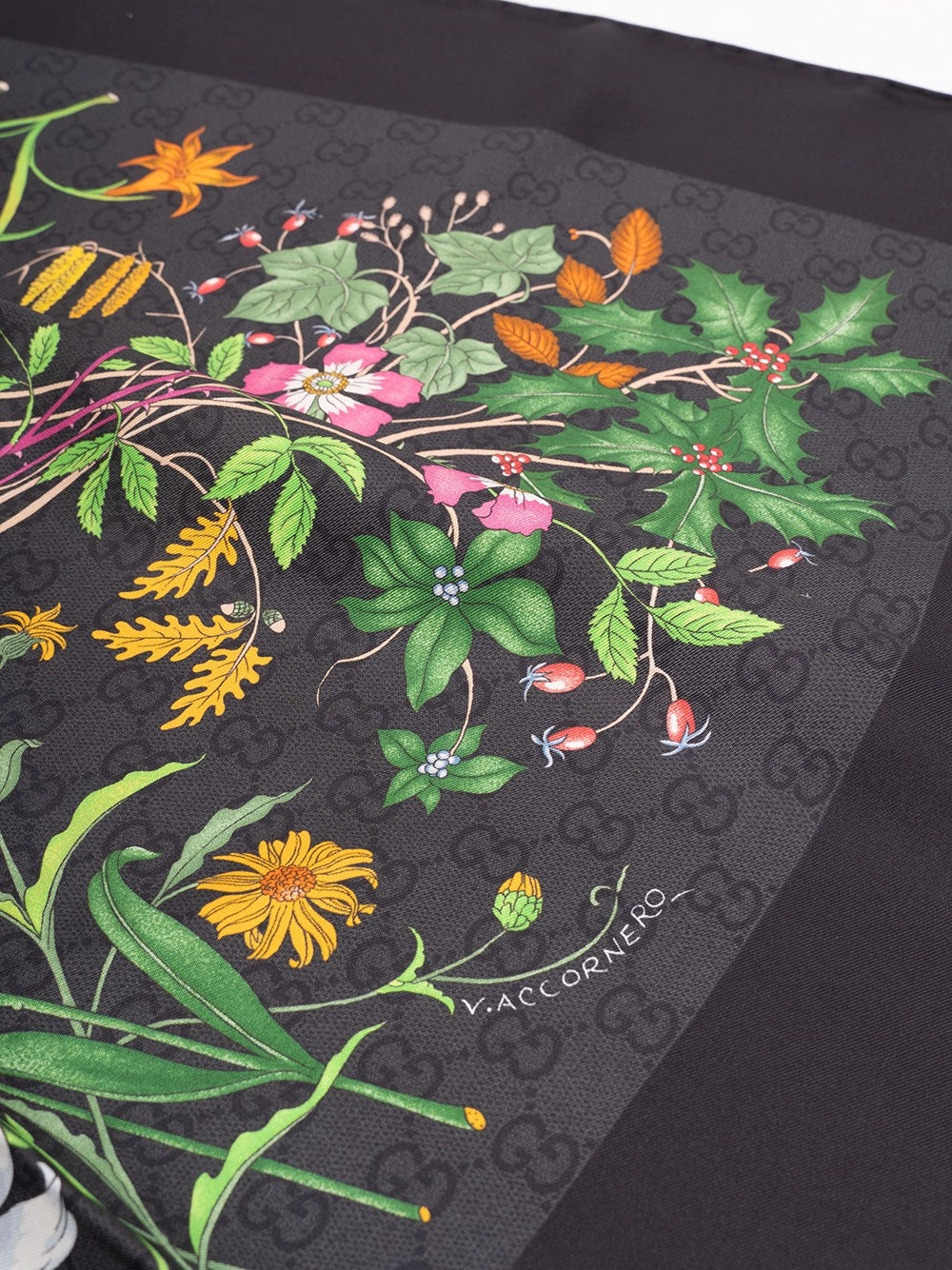 Gucci Women `Flora` Foulard GUCCI