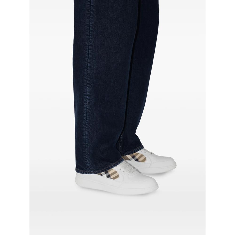 Burberry White Trainers - Low-Tops Men BURBERRY