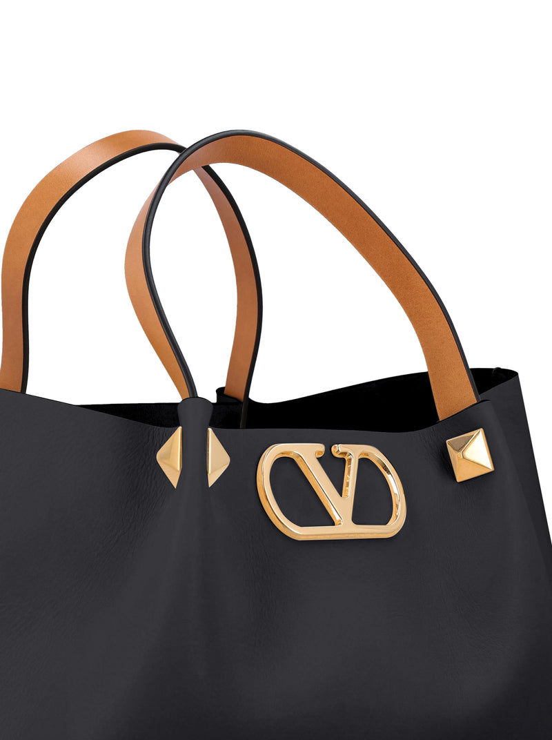 Valentino Garavani Women Medium Vlogo Signature Bag In Calfskin VALENTINO GARAVANI