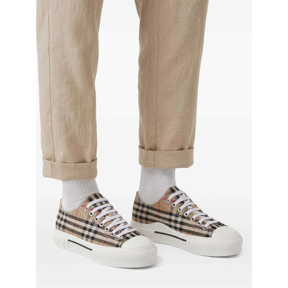 Burberry Neutrals Trainers - Low-Tops Men BURBERRY