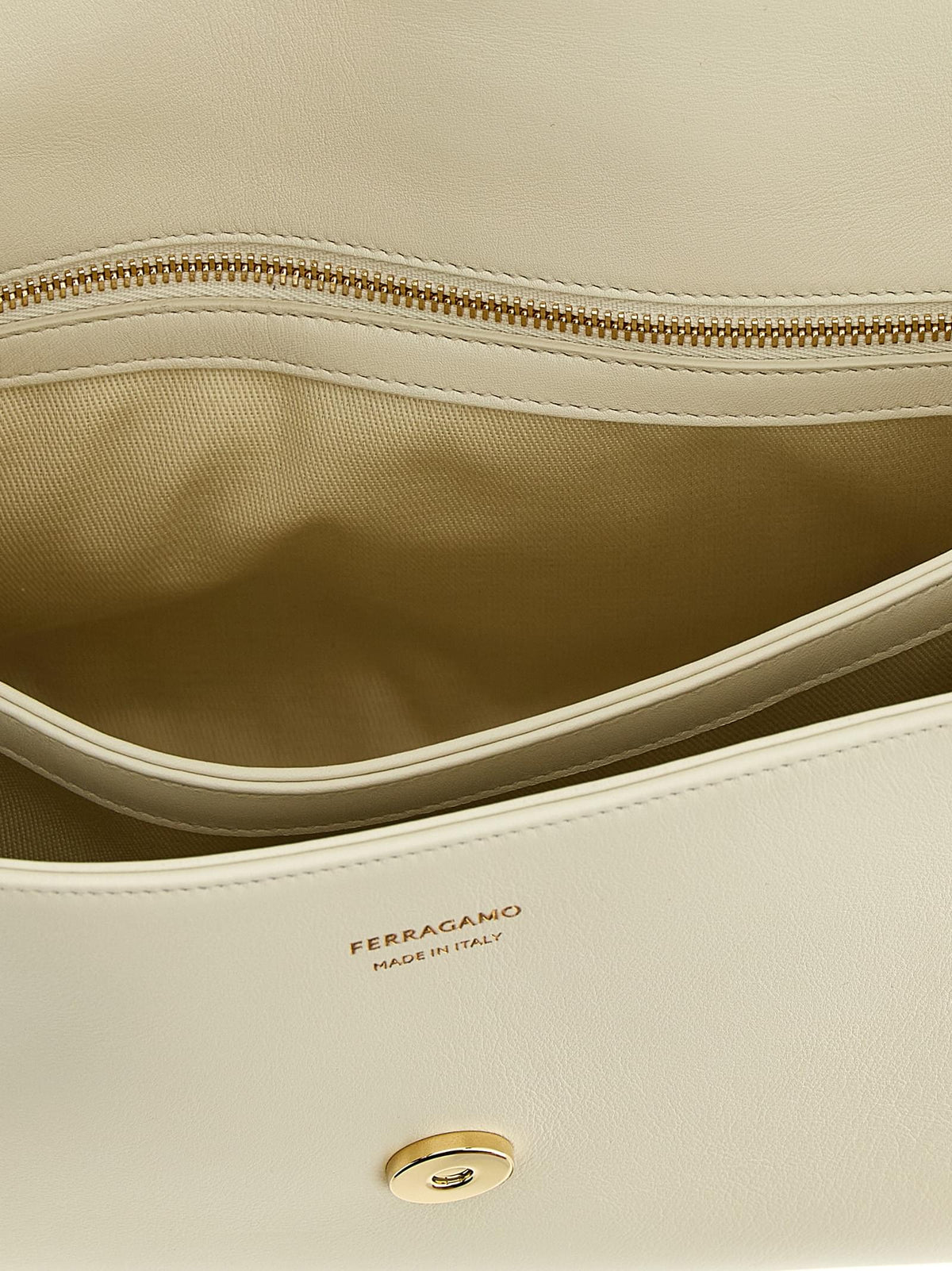 Ferragamo Women 'Th (M)' Shoulder Bag FERRAGAMO