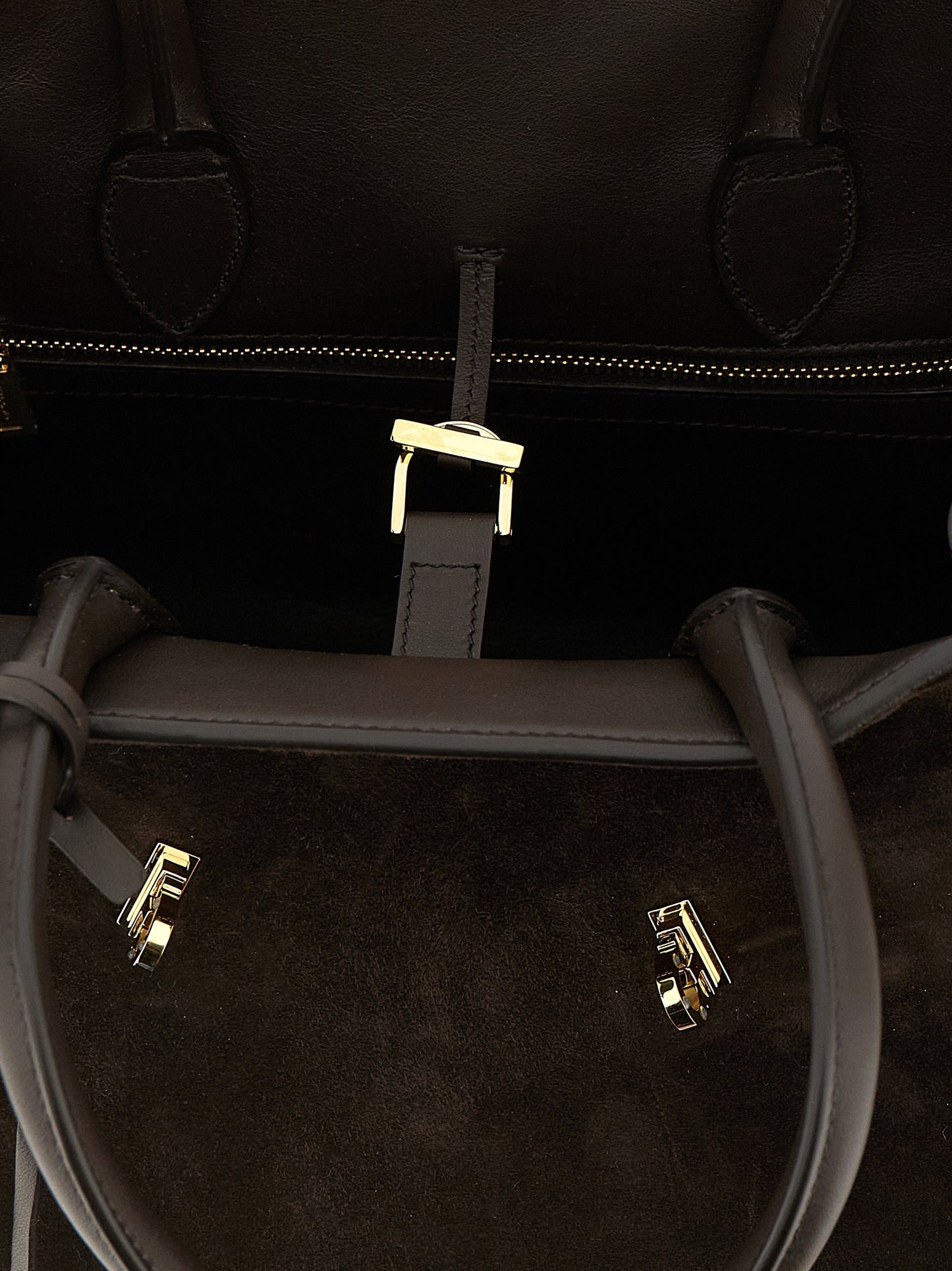 Ferragamo Women 'Hug Th (S)' Handbag FERRAGAMO
