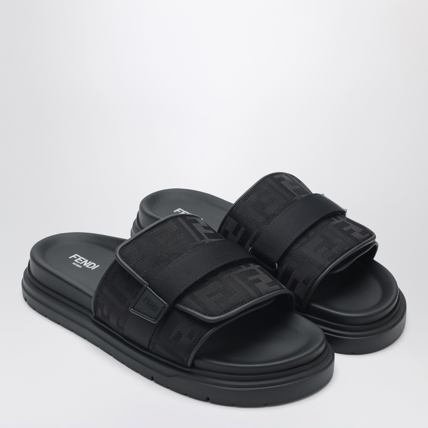 Fendi Fendi Chunky Slides Black Men FENDI