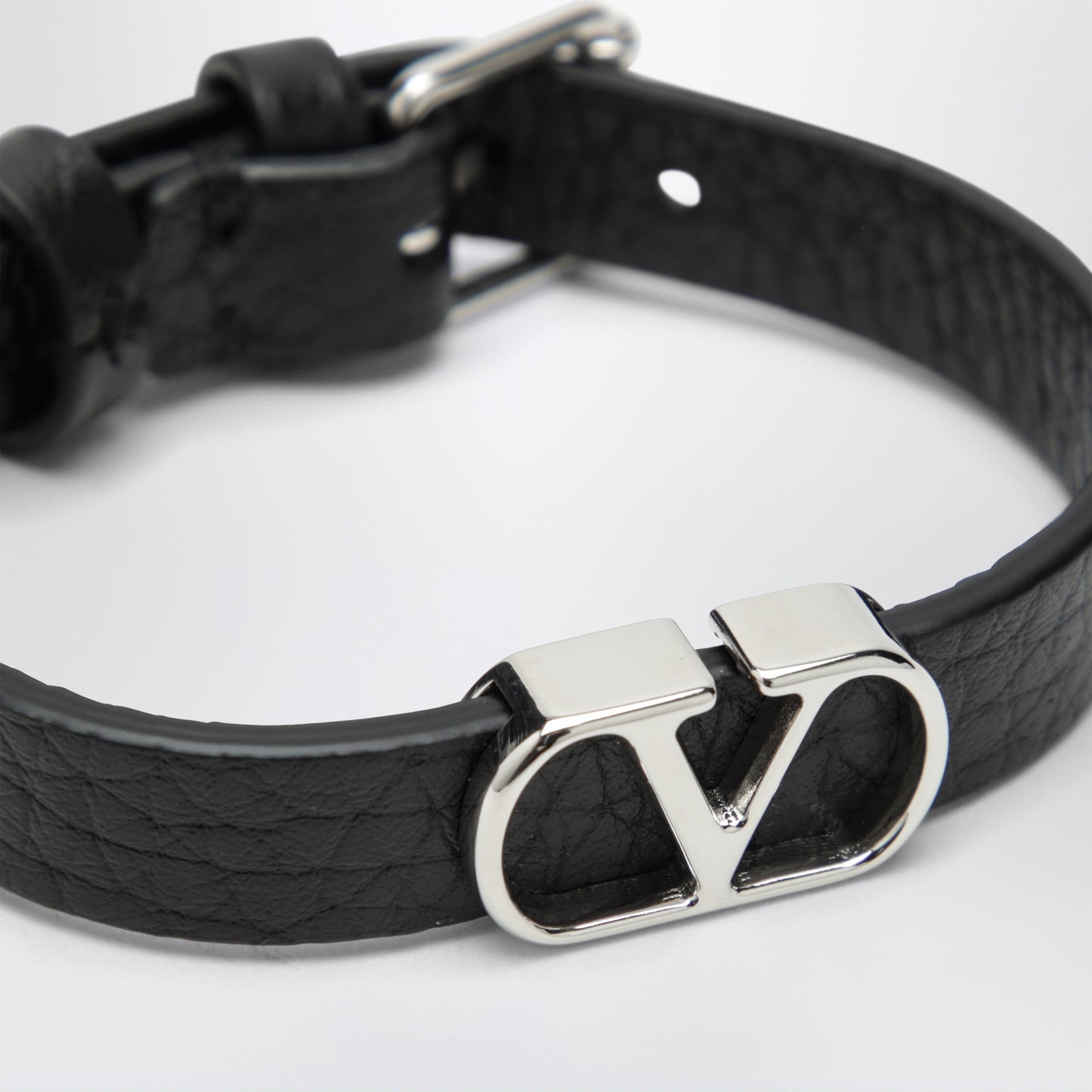 Valentino Garavani Vlogo Signature Bracelet In Grained Calfskin Leather, Black Men VALENTINO GARAVANI