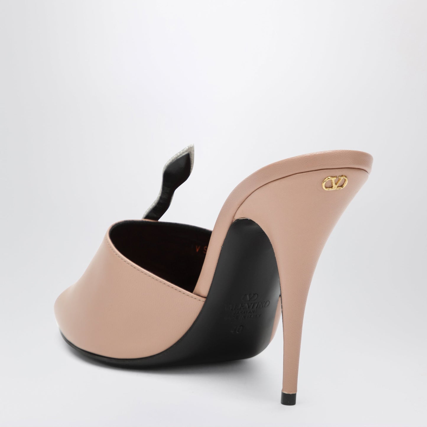 Valentino Garavani Powder Pink Slide Sandal Coeur Vipã¨Re In Kidskin Women VALENTINO GARAVANI