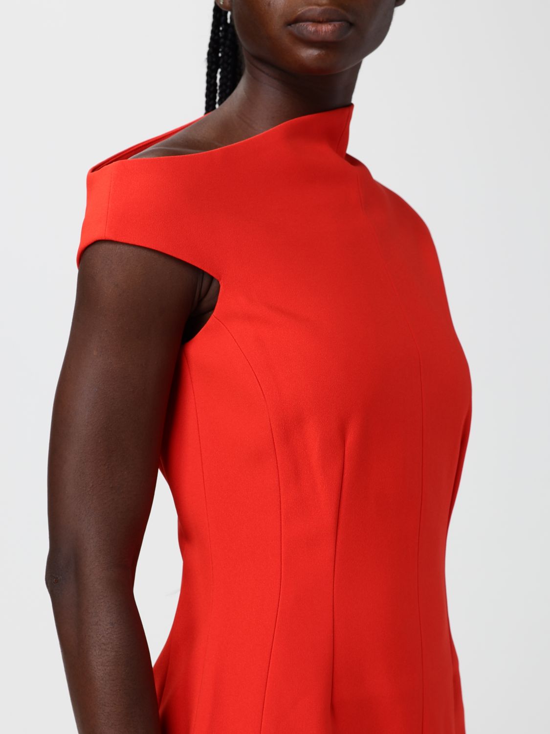 Solace London Women Long Cri�Pe Sheath Gown Solace London With An Asymmetrical Neckline SOLACE LONDON
