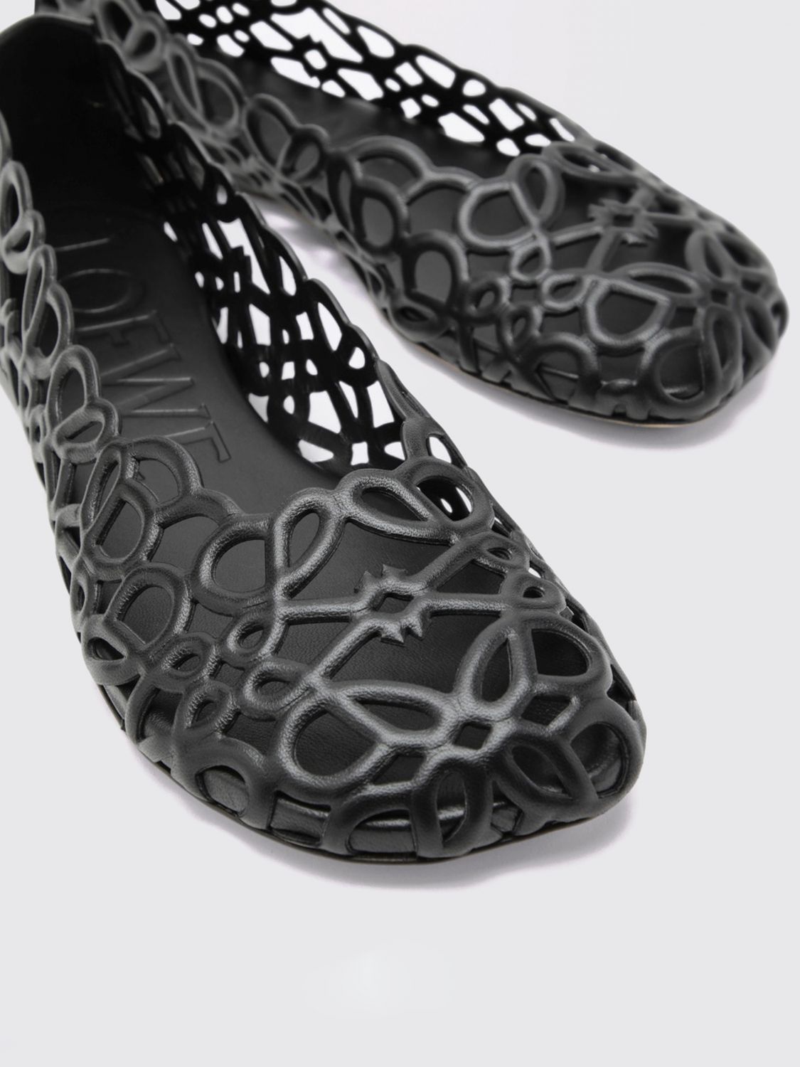 Loewe Women Anagram Petal Nappa Ballet Flats Loewe With Cut-Out Monogram LOEWE