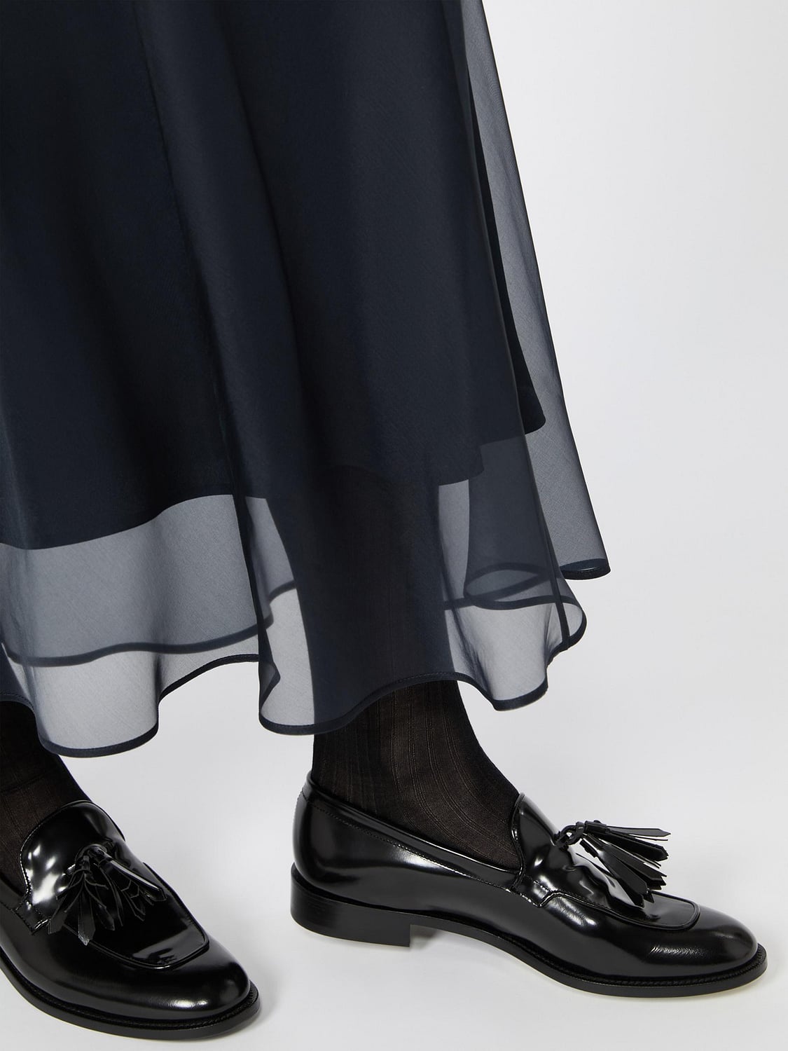 Max Mara Women High-Waisted Silk Midi Pencil Skirt Max Mara With A Slim Fit MAX MARA