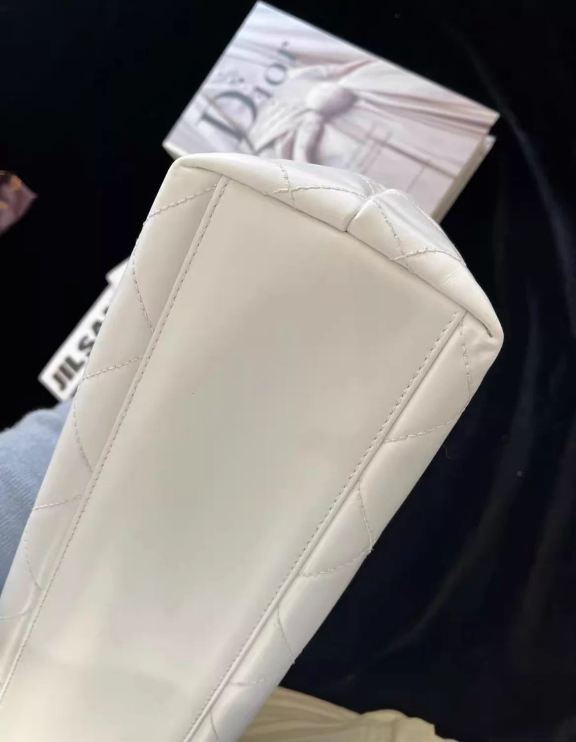 Chanel Pre-loved Bag Very good condition Chanel