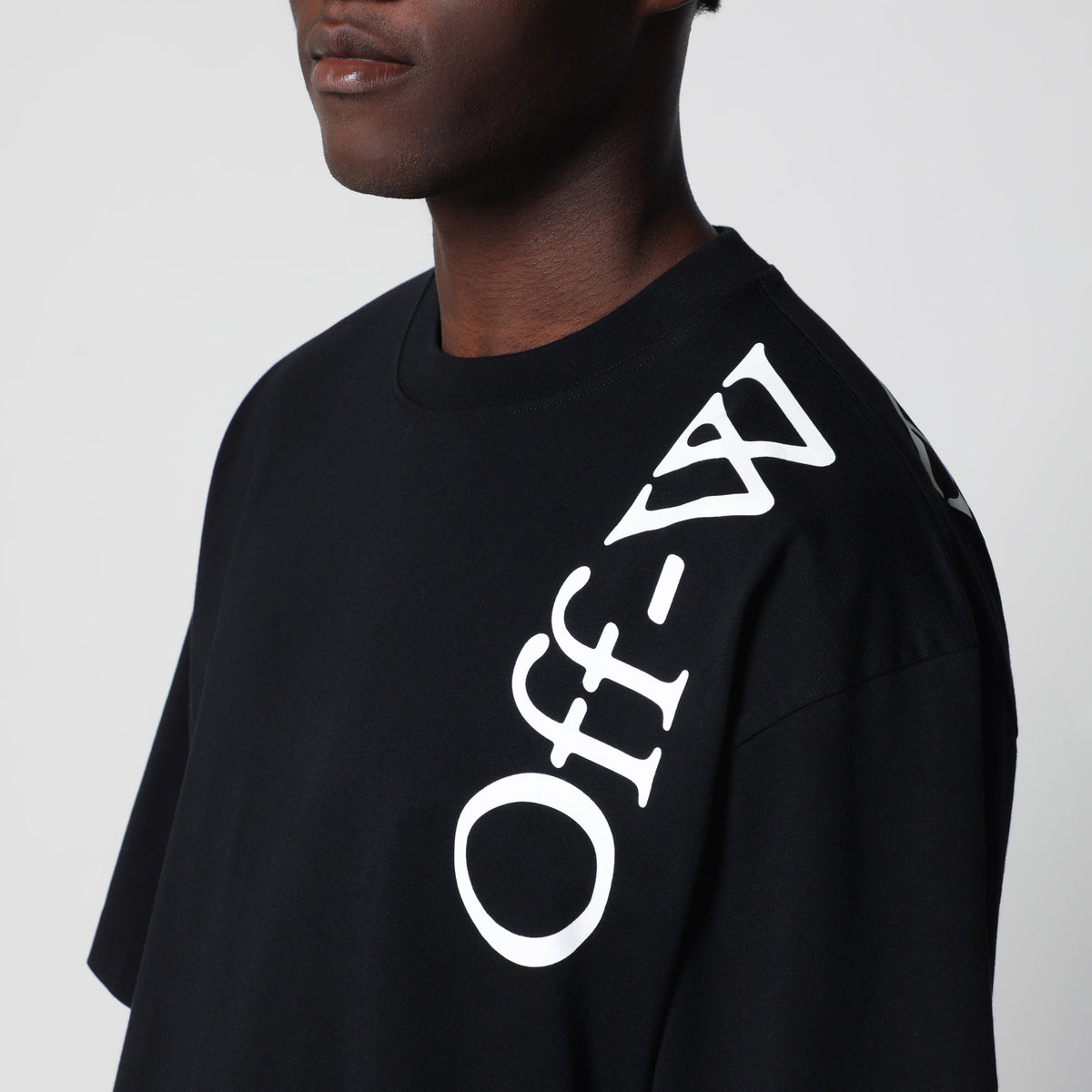 Off-White Crewneck T-Shirt With Printed Logo In Black Cotton Men OFF-WHITE