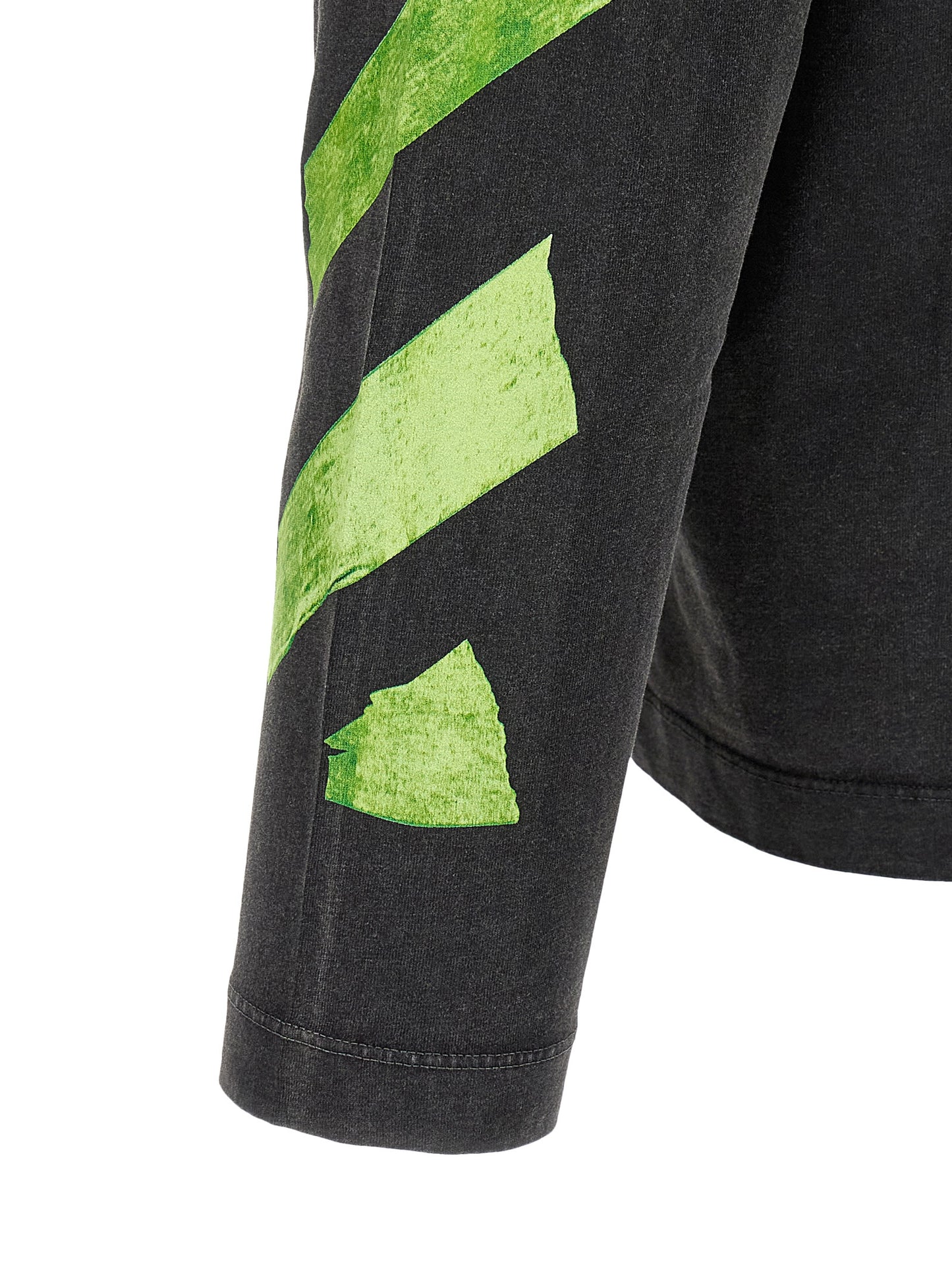 Off-White Men 'Bacco Arrow Skate' T-Shirt OFF-WHITE
