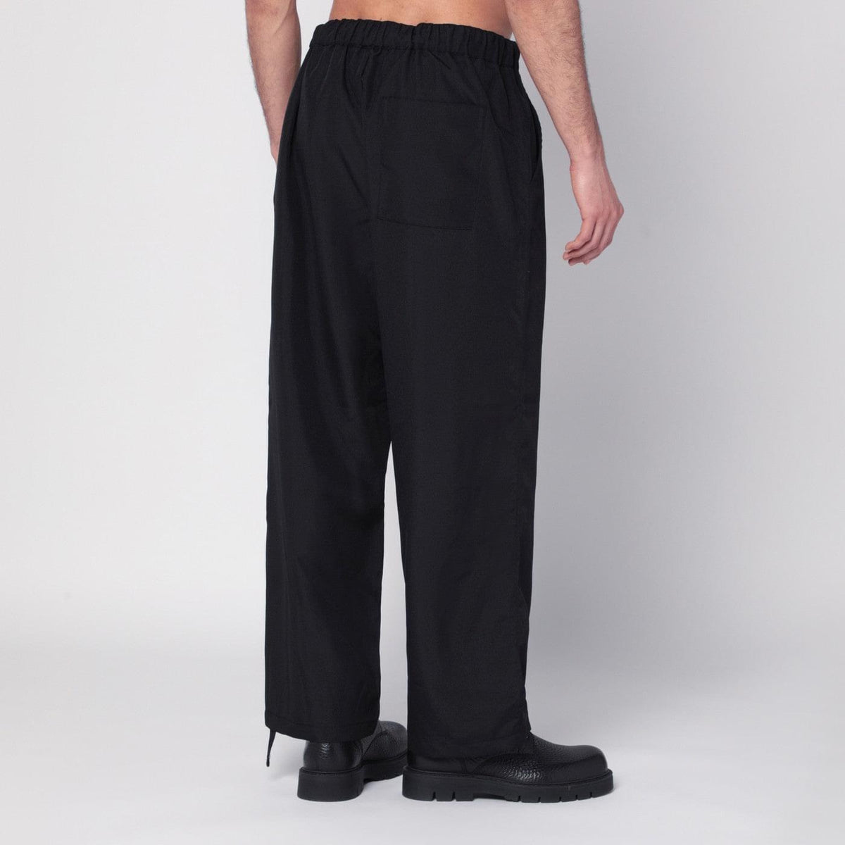 Oamc Peacemaker Black Trousers Men OAMC