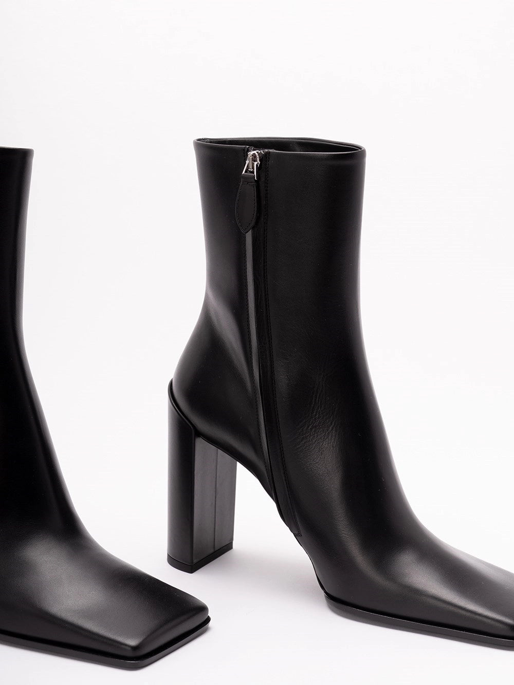 Alaia Women Ankle Boots ALAIA