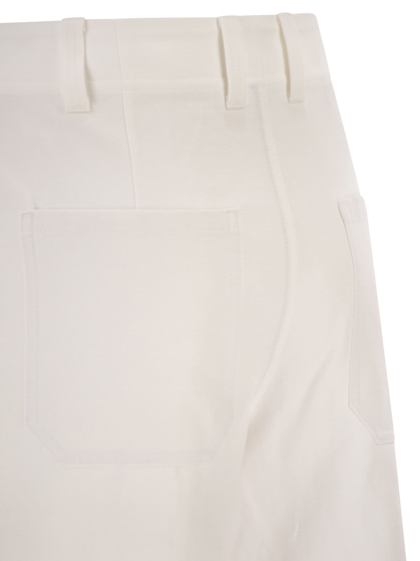 Brunello Cucinelli Women Crop Chino Trousers In Cotton And Linen Gabardine BRUNELLO CUCINELLI