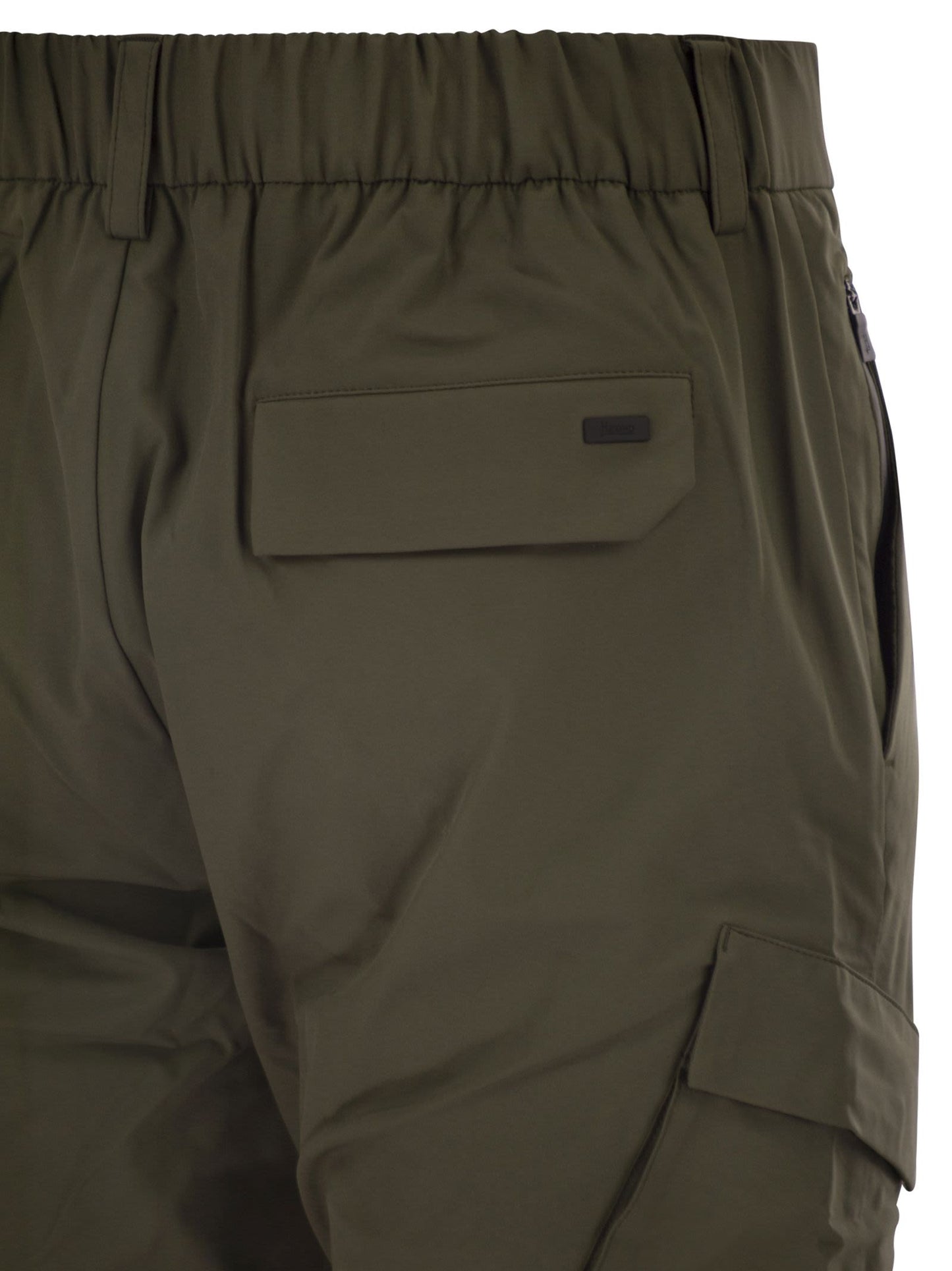 Herno Men Cargo Trousers With Mechanical Stretch Yarn HERNO