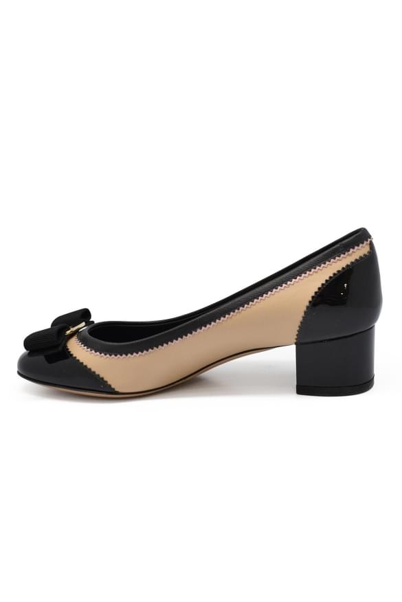 Salvatore Ferragamo Women Eva Leathe Pumps FERRAGAMO
