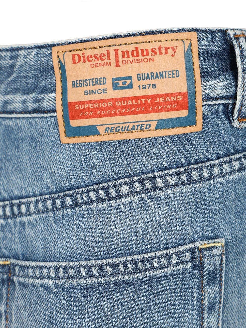 Diesel Women "1981 D-Went" Jeans DIESEL