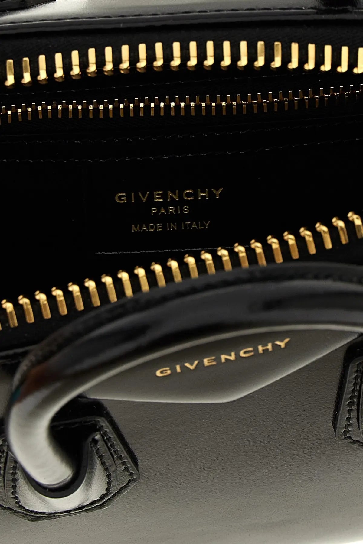 Givenchy Women 'Antigona' Mini Handbag GIVENCHY