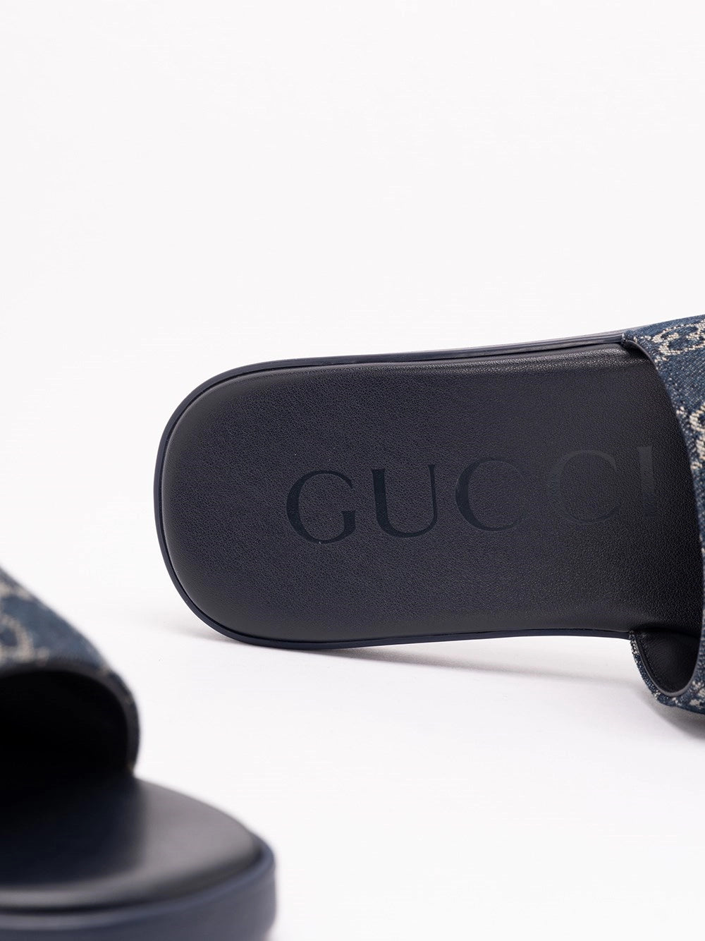 Gucci Men `Charlie` Slides GUCCI