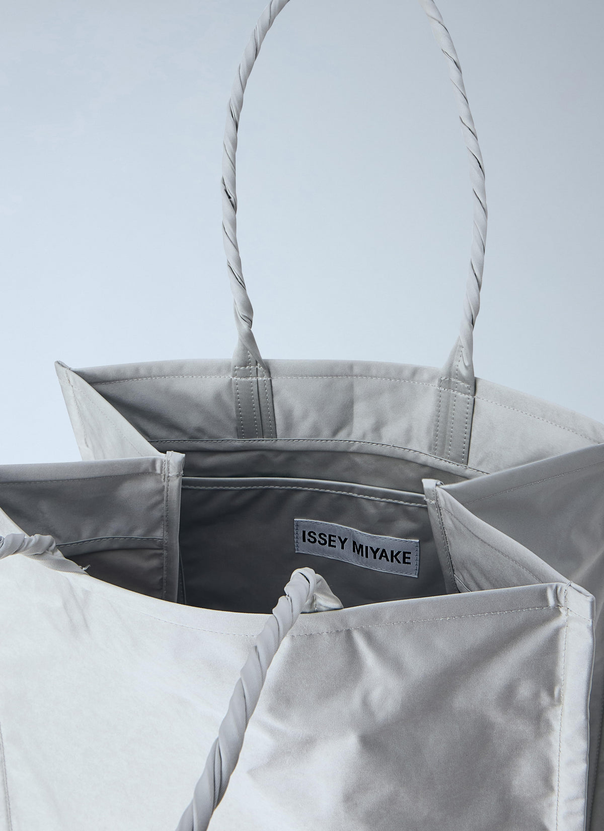 Issey Miyake Women Crumplable Tote Bag ISSEY MIYAKE