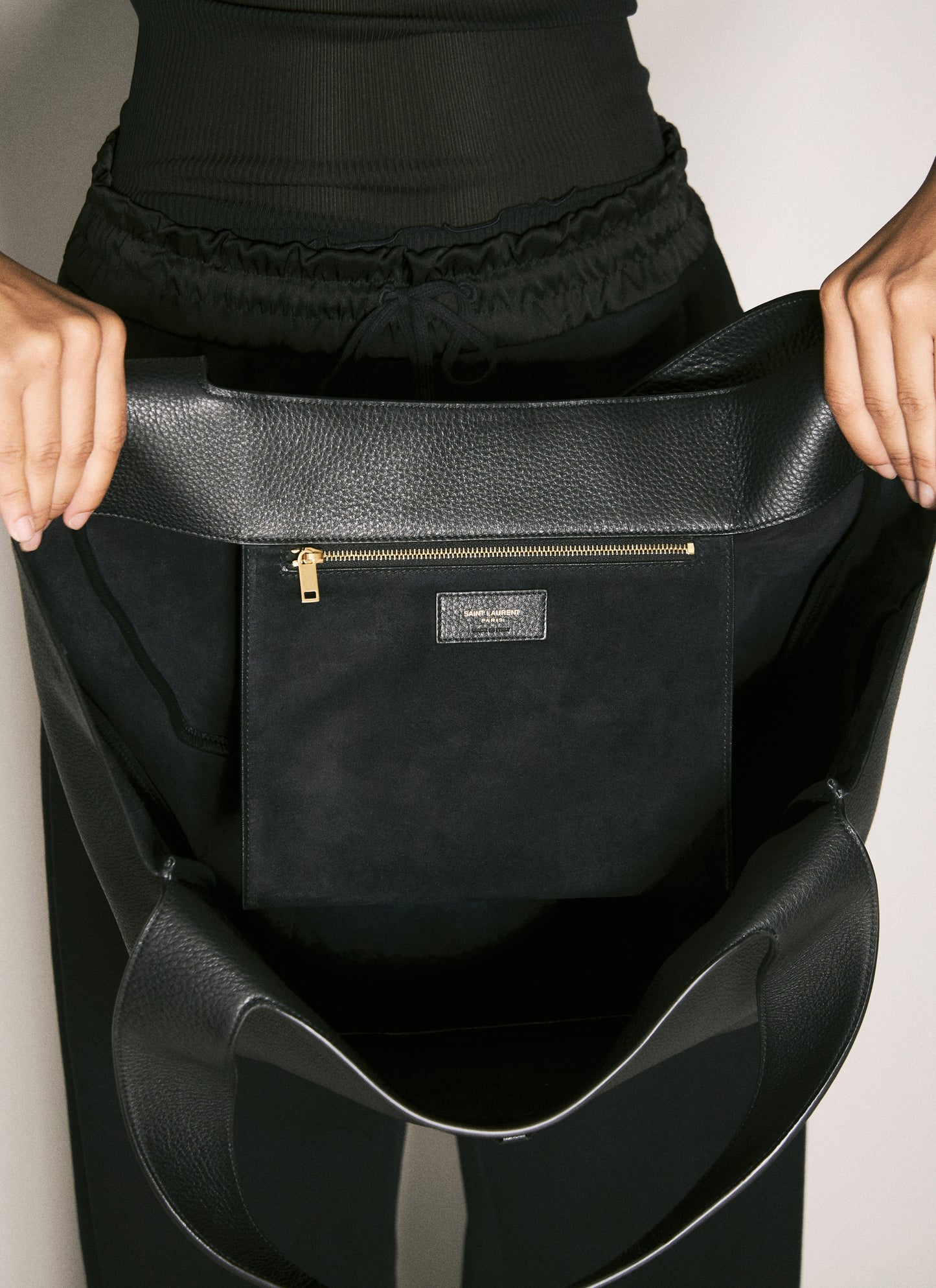 Saint Laurent Women Le 5 À 7 Bea Shoulder Bag
