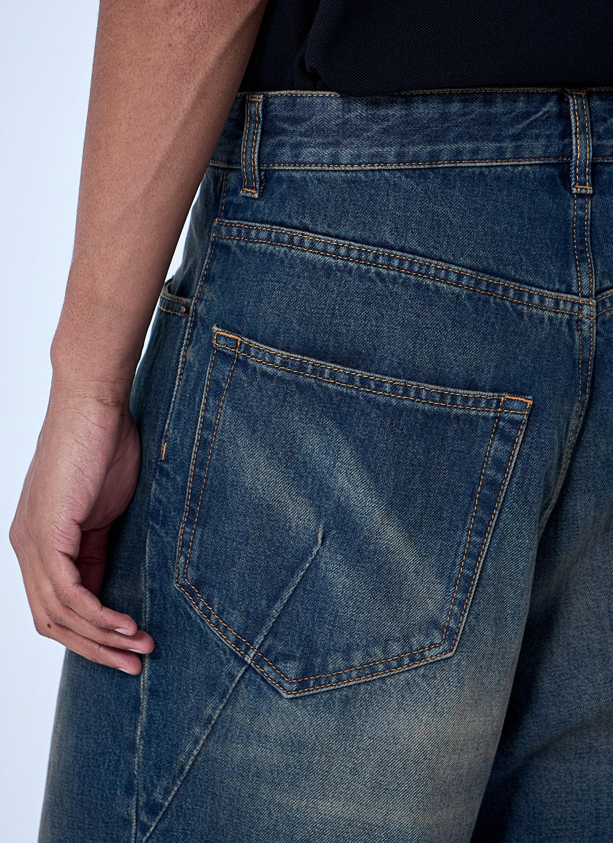 Vetements Men Wide-Leg Denim Trousers VETEMENTS