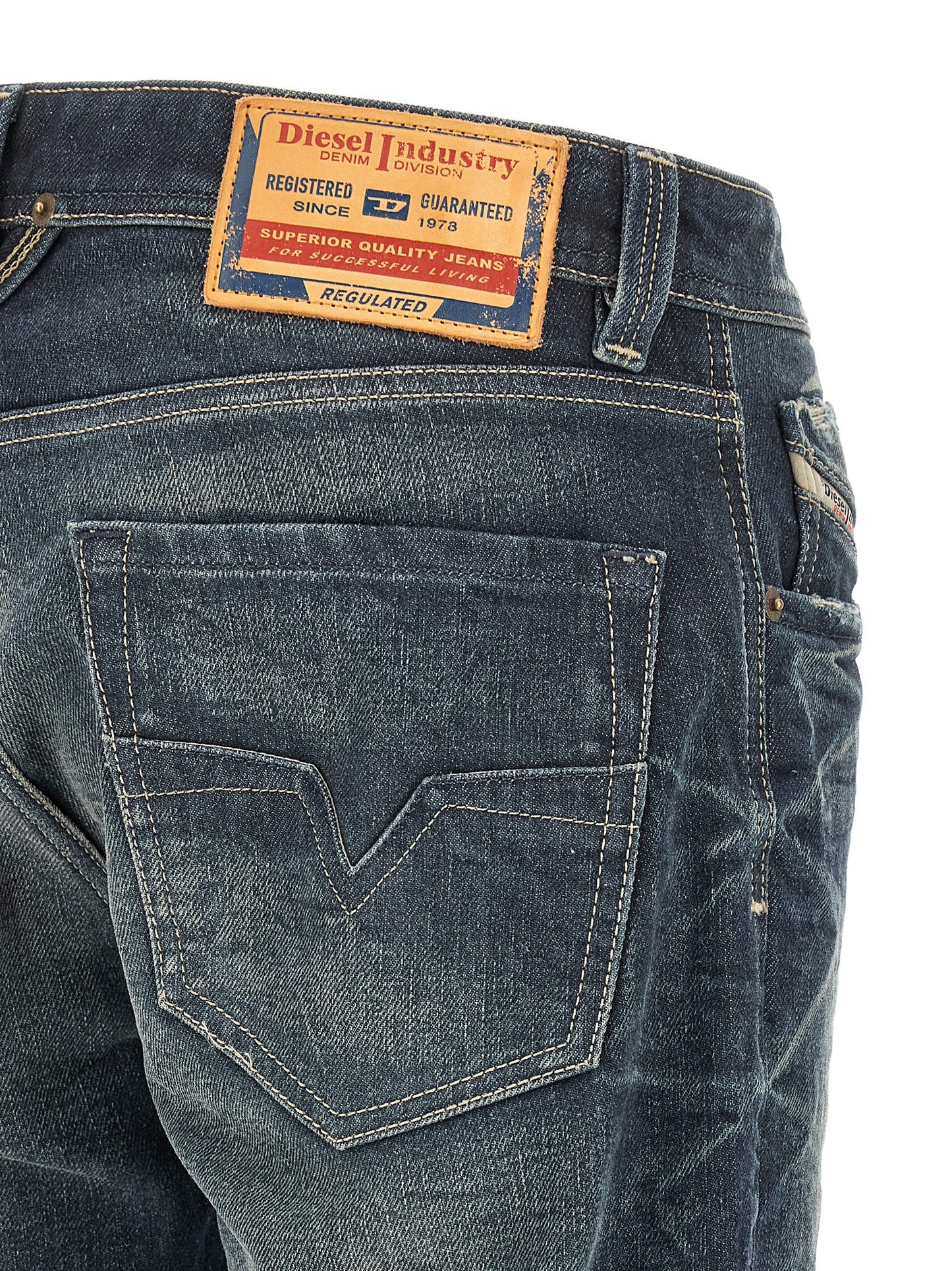 Diesel Men '1985 Larkee' Jeans DIESEL