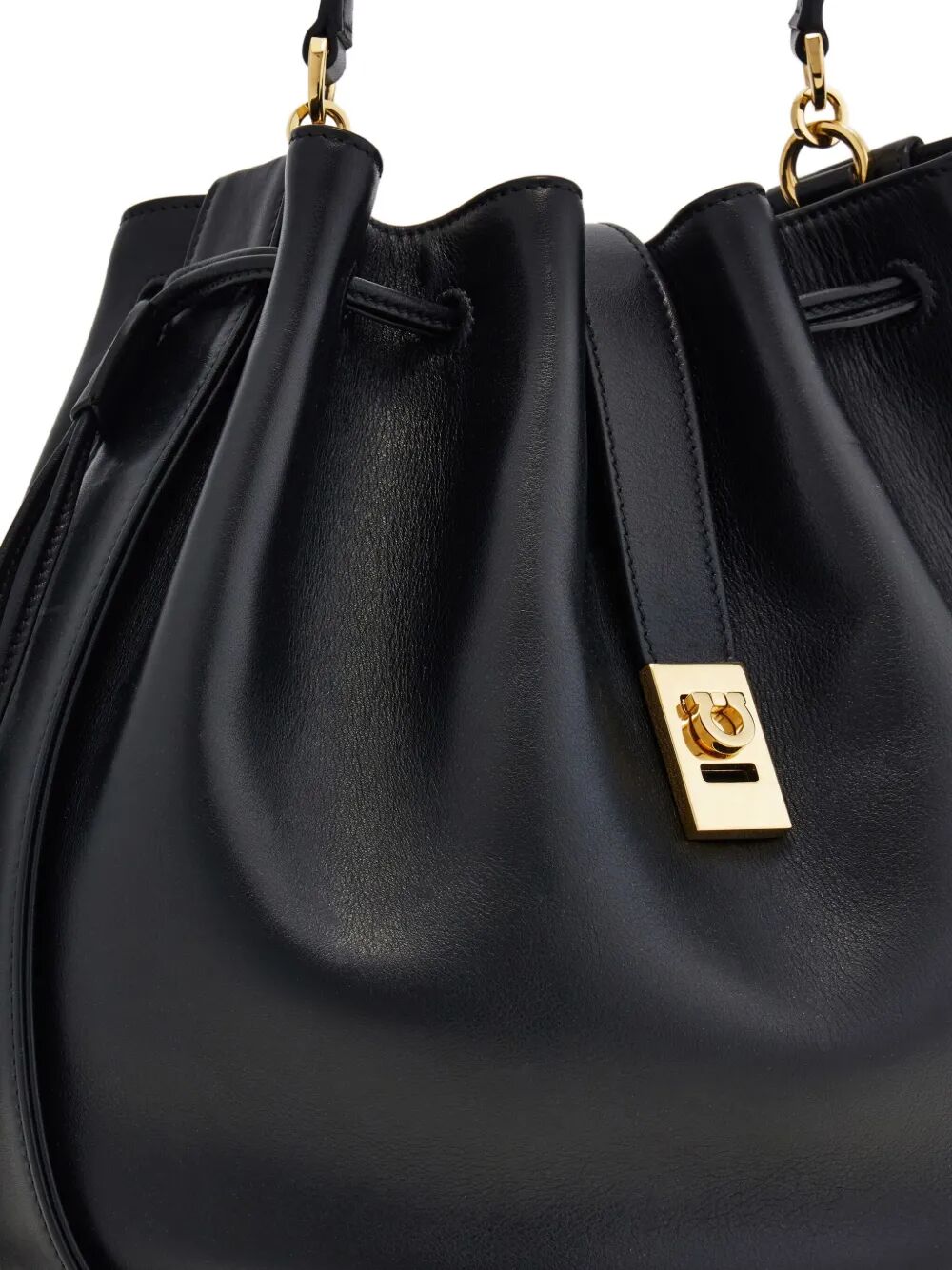 Ferragamo Women Secchiello Fibbia Hug FERRAGAMO