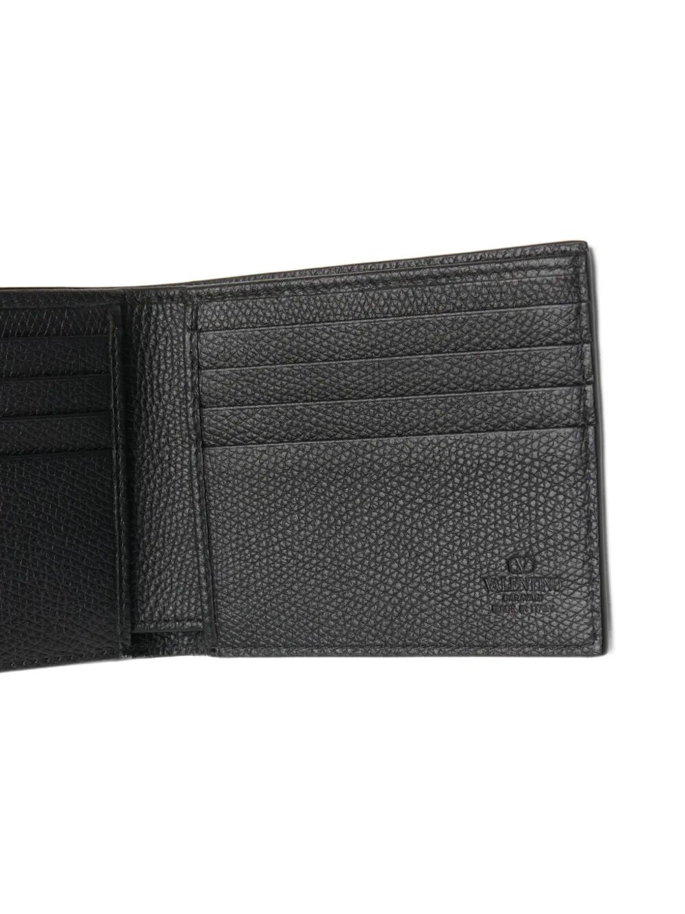 Valentino Garavani Men Vlogo Signature Grainy Calfskin Bi-Fold Wallet