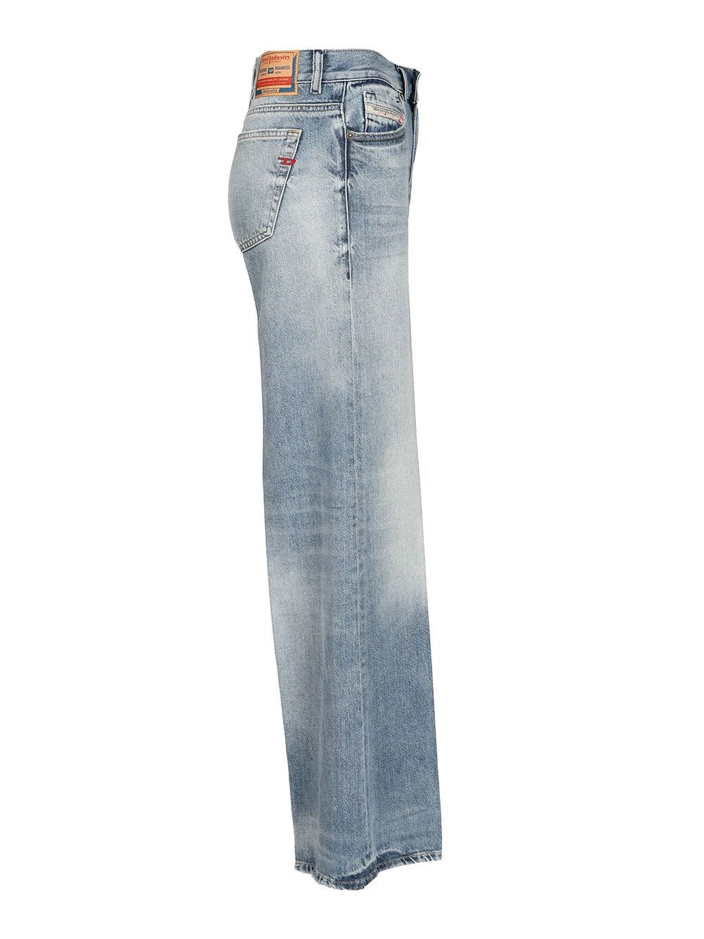 Diesel Women Flare Jeans "1978 D-Akemi" DIESEL