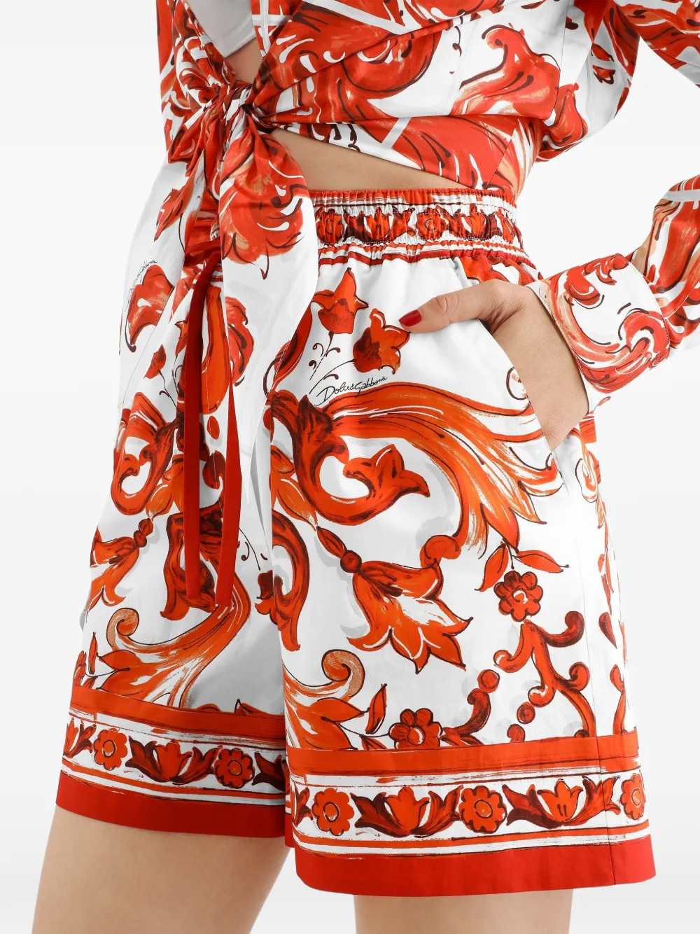Dolce & Gabbana Women Poplin Shorts With Majolica Print DOLCE & GABBANA