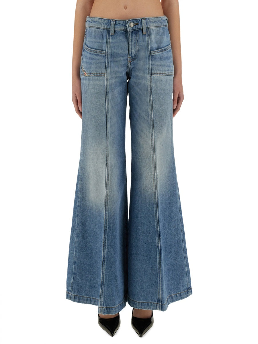 Diesel Women Jeans "D-Akii Oclba" DIESEL